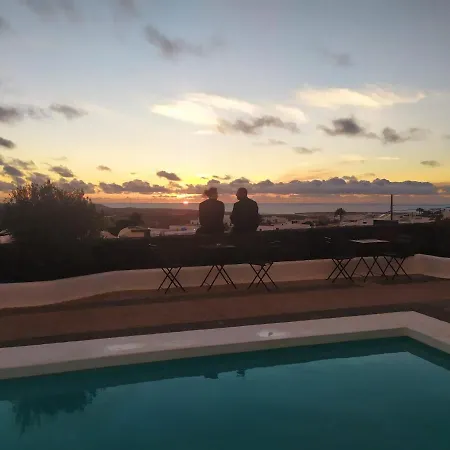 Lägenhet Oasis Surf House Finca Soo
